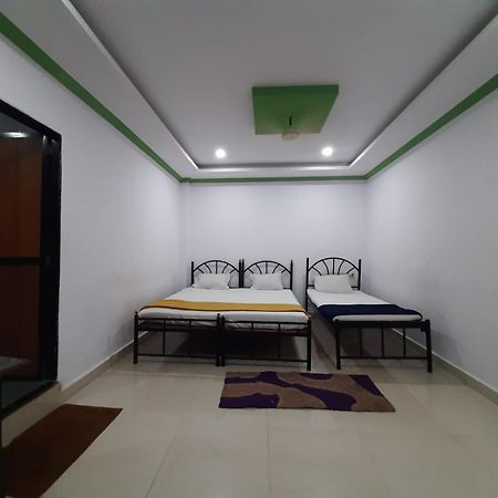 Hotel Queen Queen Sea Calangute Exterior photo